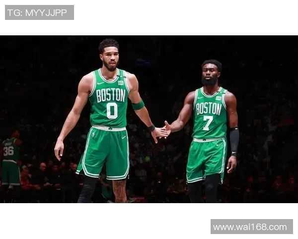 凯尔特人对决雄鹿NBA季后赛激战即将开启球迷期待的巅峰对决